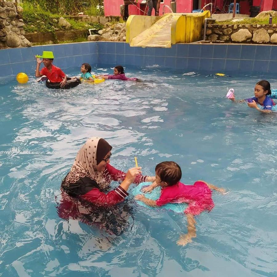 Lopoh Waterfront Budget Chalets Villa Hulu Langat Esterno foto