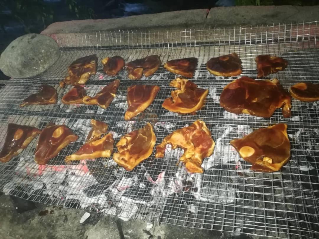 Lopoh Waterfront Budget Chalets Villa Hulu Langat Esterno foto