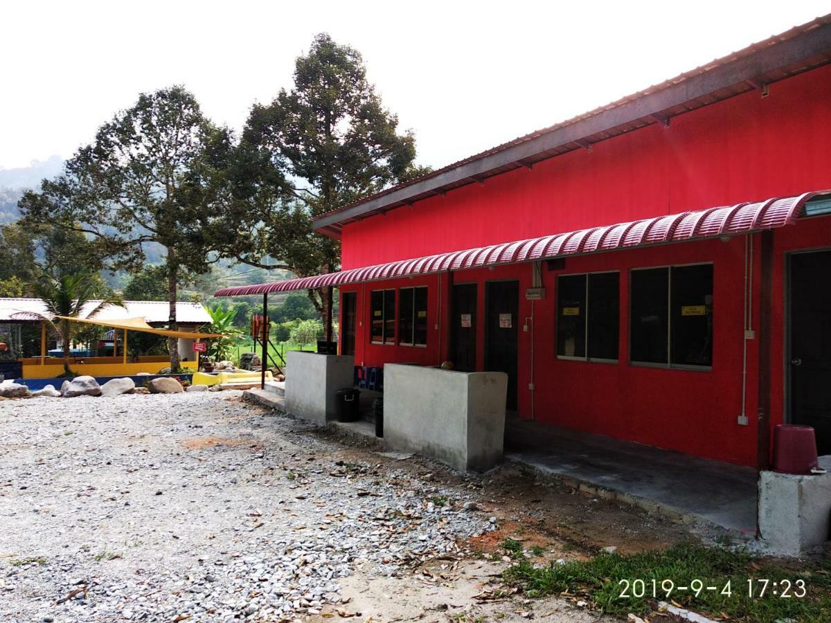 Lopoh Waterfront Budget Chalets Villa Hulu Langat Esterno foto
