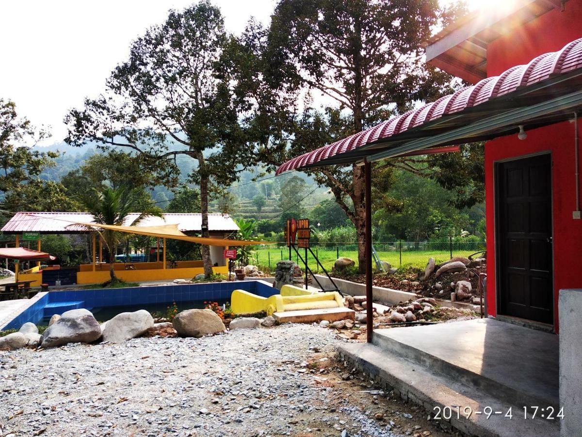 Lopoh Waterfront Budget Chalets Villa Hulu Langat Esterno foto